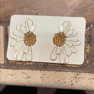 Flower earrings
